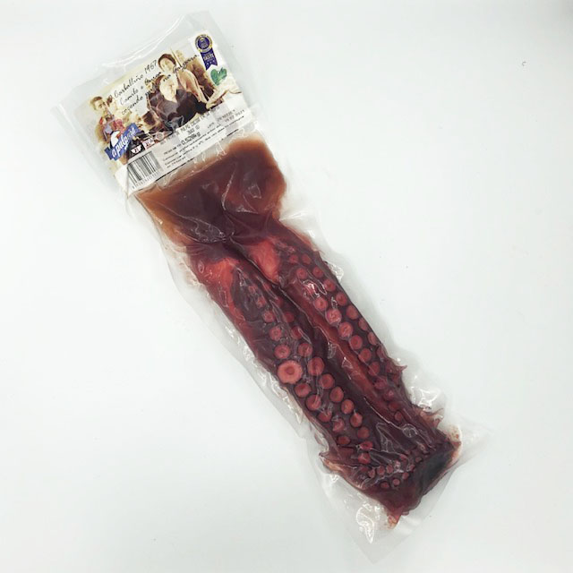 Pulpo-cocido-A-Pulepira-2-patas-